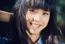 女主穿越娱乐圈觉醒吃瓜系统,女主觉醒吃瓜系统，开启娱乐圈风云录